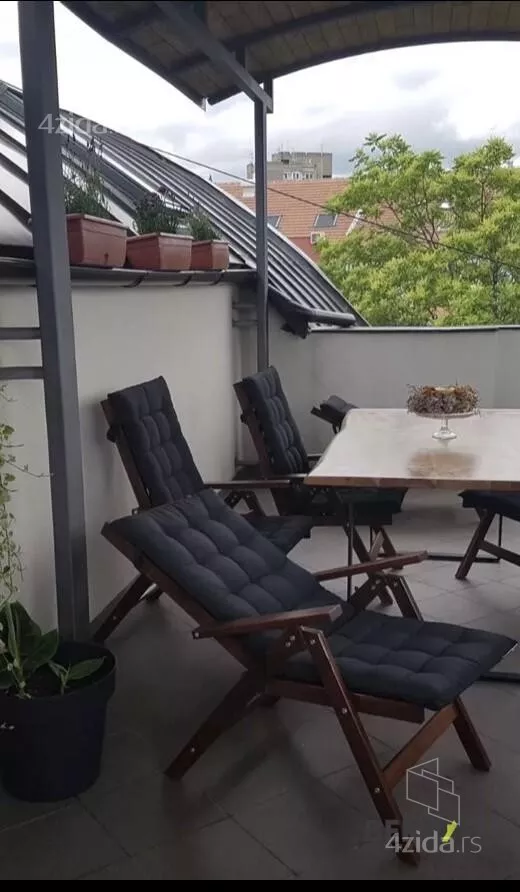 Petosoban stan | 4zida