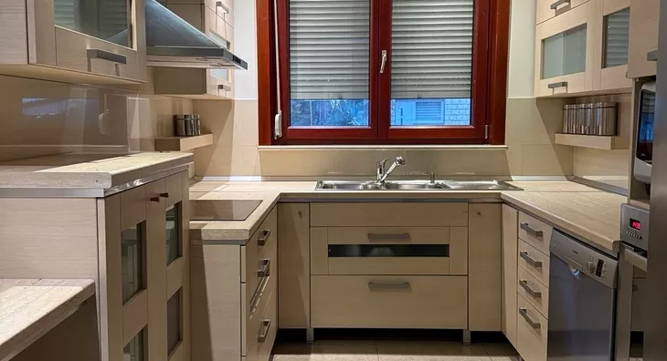 4-etažna kuća | 4zida