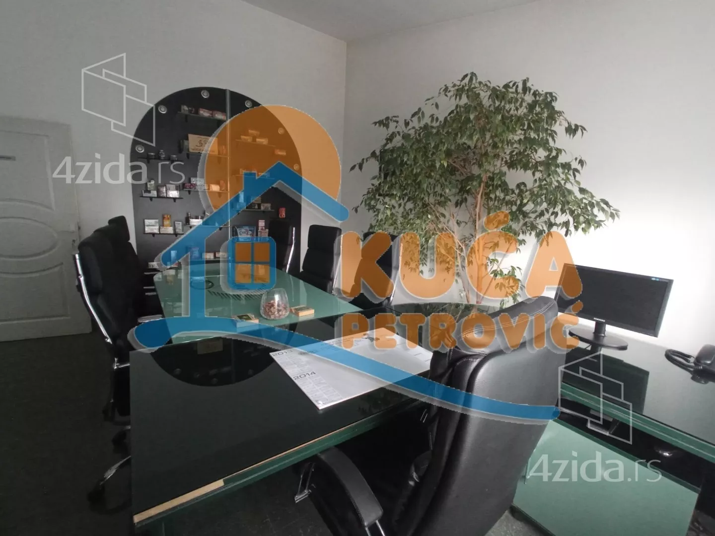 Lokal | 4zida