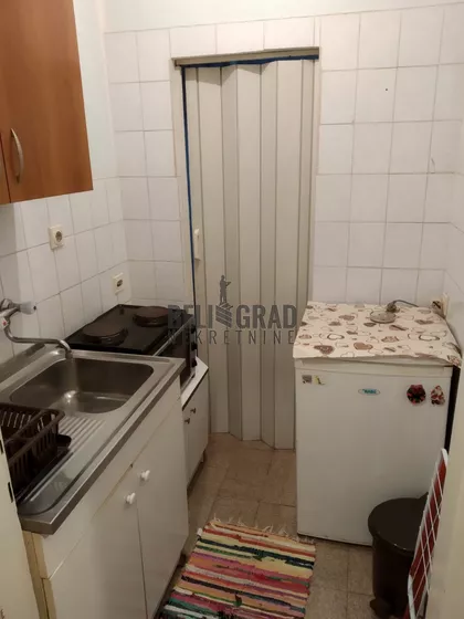 Milana Uzelca | 4zida.rs