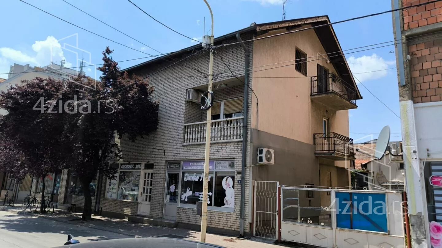 3-etažna kuća | 4zida