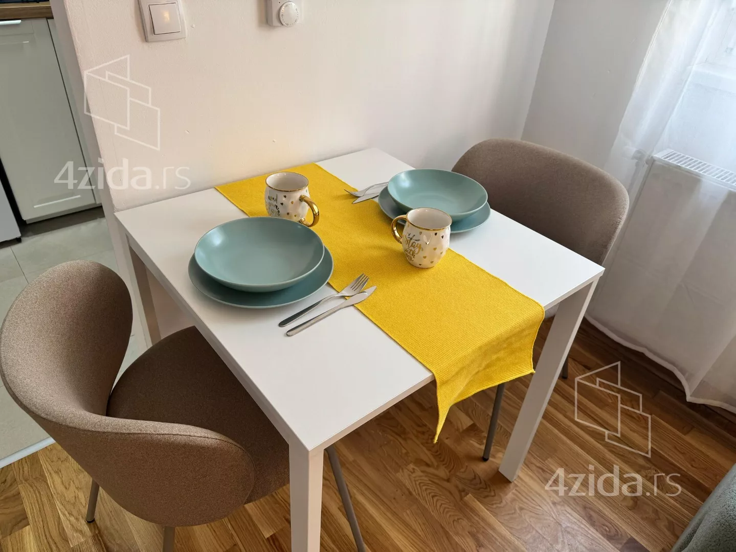 Jednoiposoban stan | 4zida