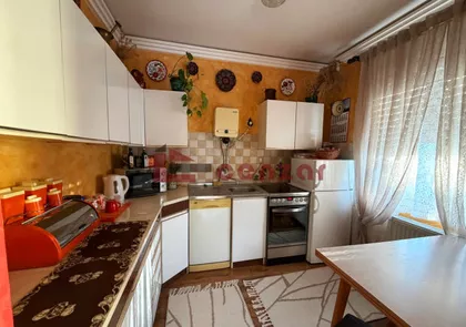 Mali Radanovac | 4zida.rs