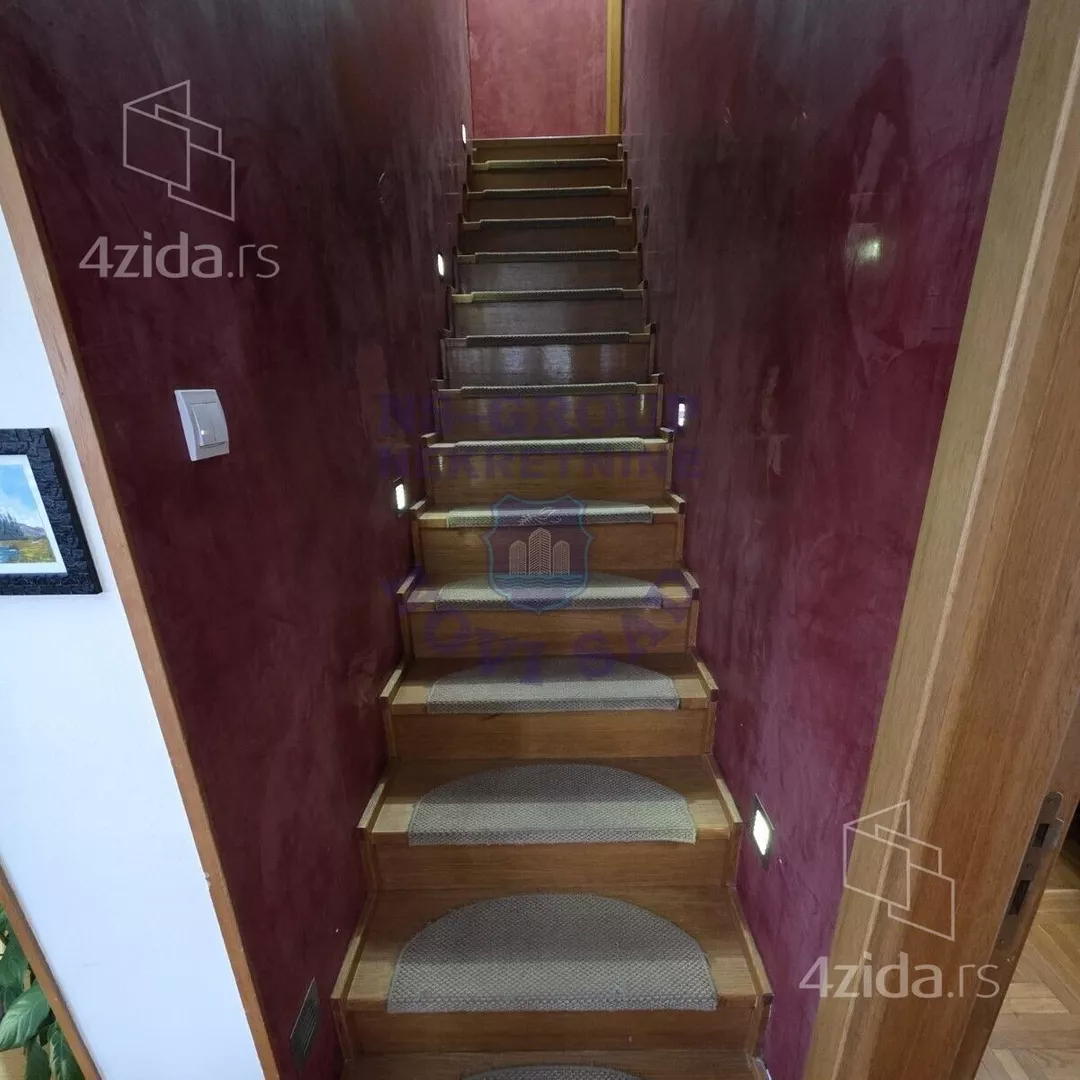 Šestosoban stan | 4zida