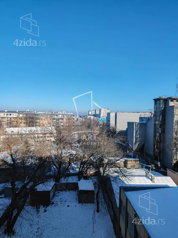 Troiposoban stan | 4zida