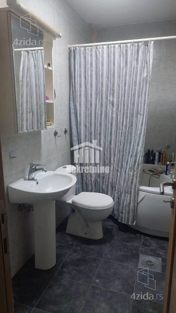 4-etažna kuća | 4zida