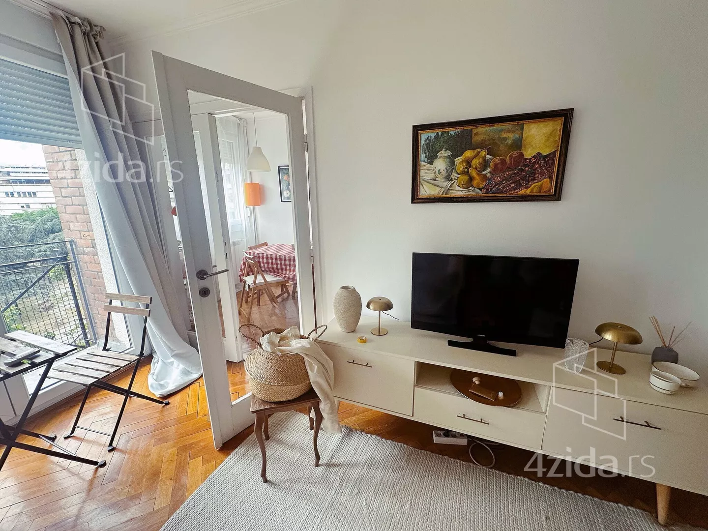 Dvoiposoban stan | 4zida