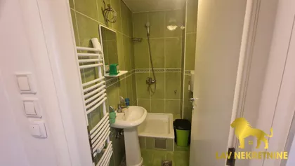 DOŽA ĐERĐA | 4zida.rs