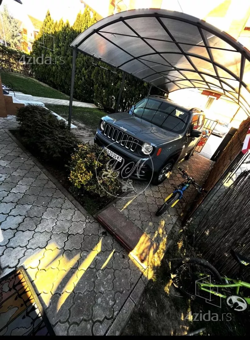 Petosoban stan | 4zida