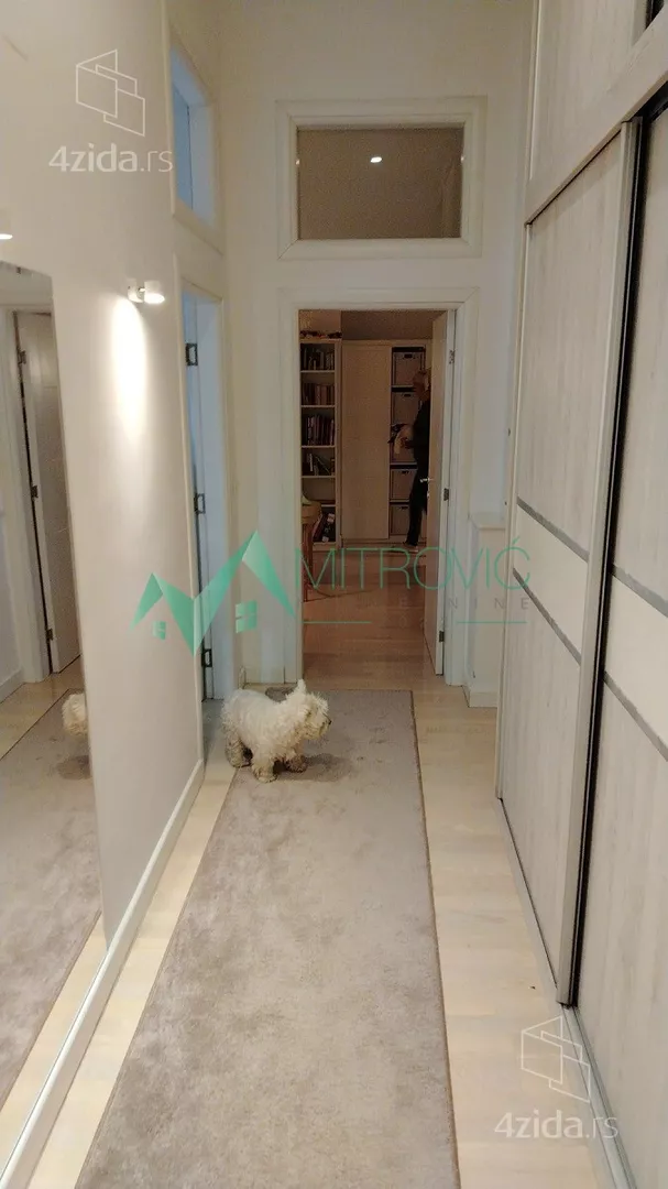 Petosoban stan | 4zida