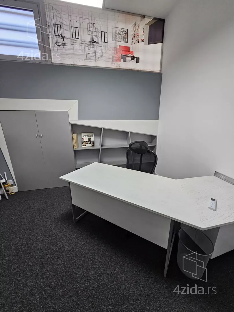 Poslovni prostor | 4zida