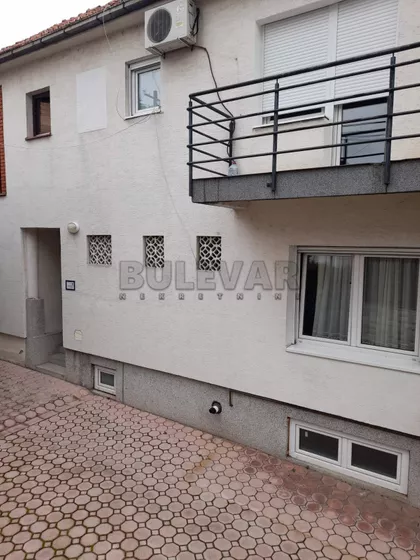 Prištinska | 4zida.rs