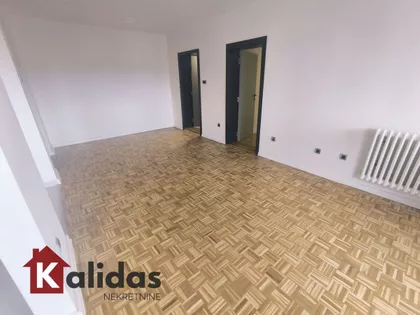 Cara Dušana | 4zida.rs