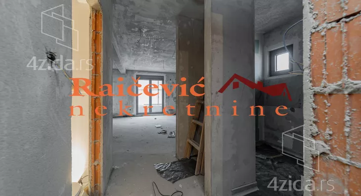 Troiposoban stan | 4zida