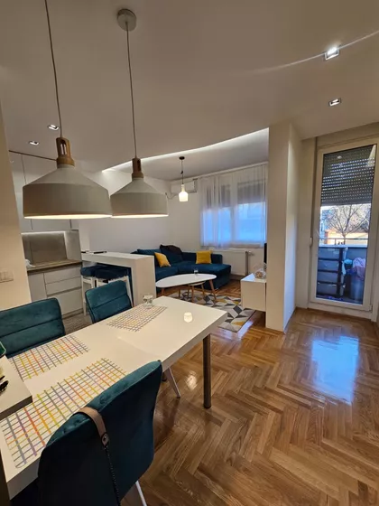 Bulevar Patrijarha Pavla (Somborski Bulevar) | 4zida.rs