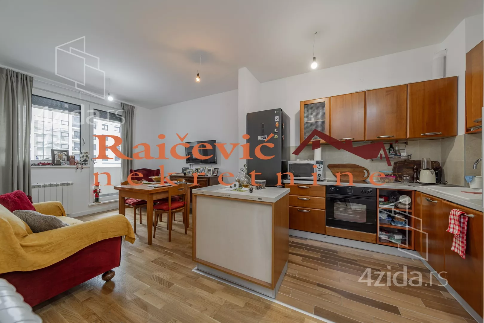 Dvoiposoban stan | 4zida