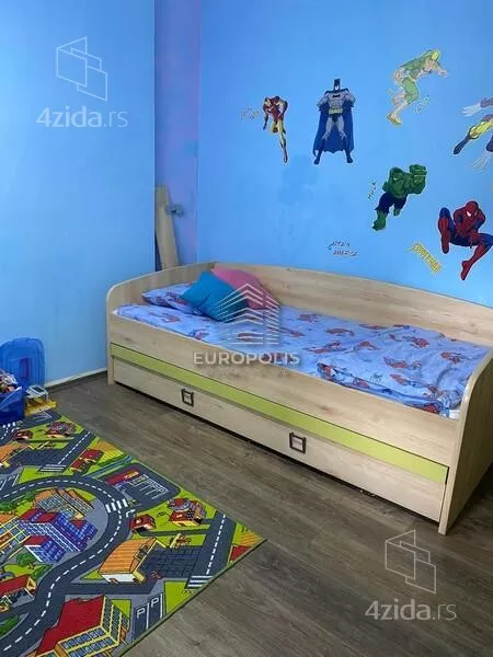 Četvoroiposoban stan | 4zida