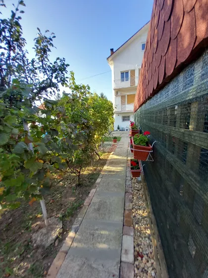 Sremčica | 4zida.rs