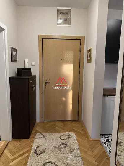 Lovćenska | 4zida.rs