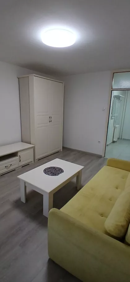 Lajoša Joa 68 | 4zida.rs