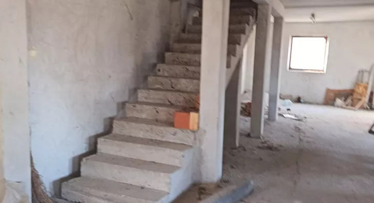 Poslovna zgrada | 4zida