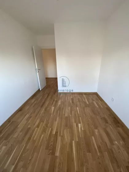 Oslobođenja | 4zida.rs