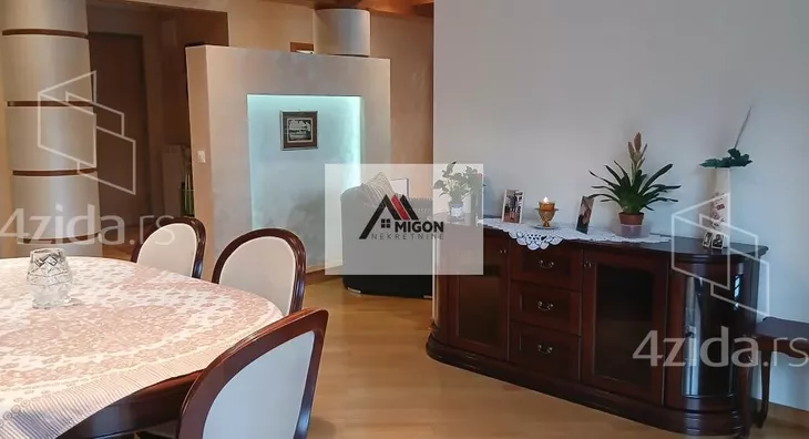 Četvorosoban stan | 4zida