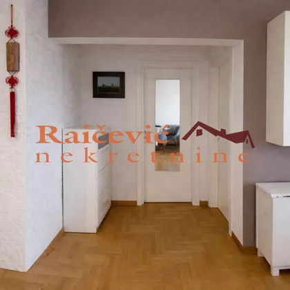 Sazonova | 4zida.rs