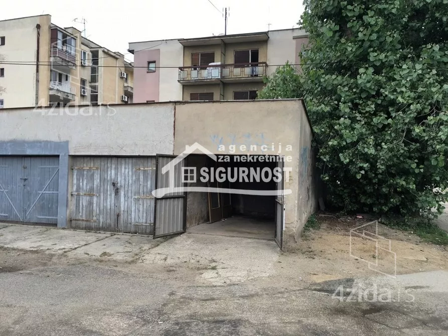 Garaža | 4zida