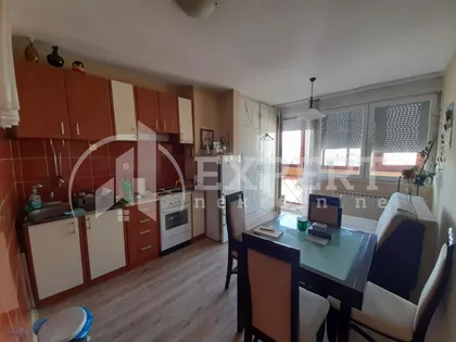 Trg 14. oktobra | 4zida.rs