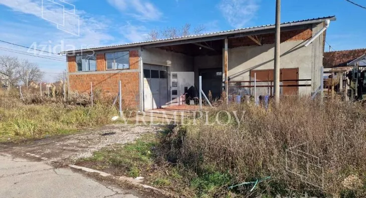 Poslovna zgrada | 4zida