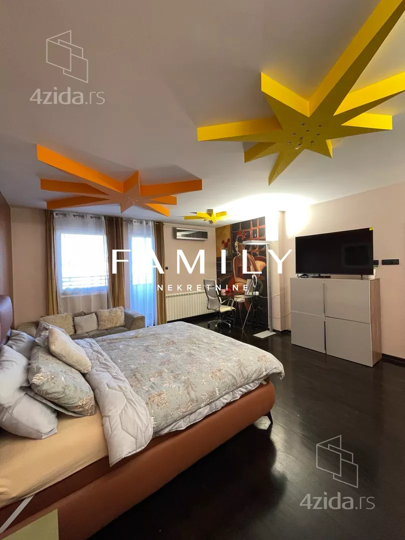 Šestosoban stan | 4zida