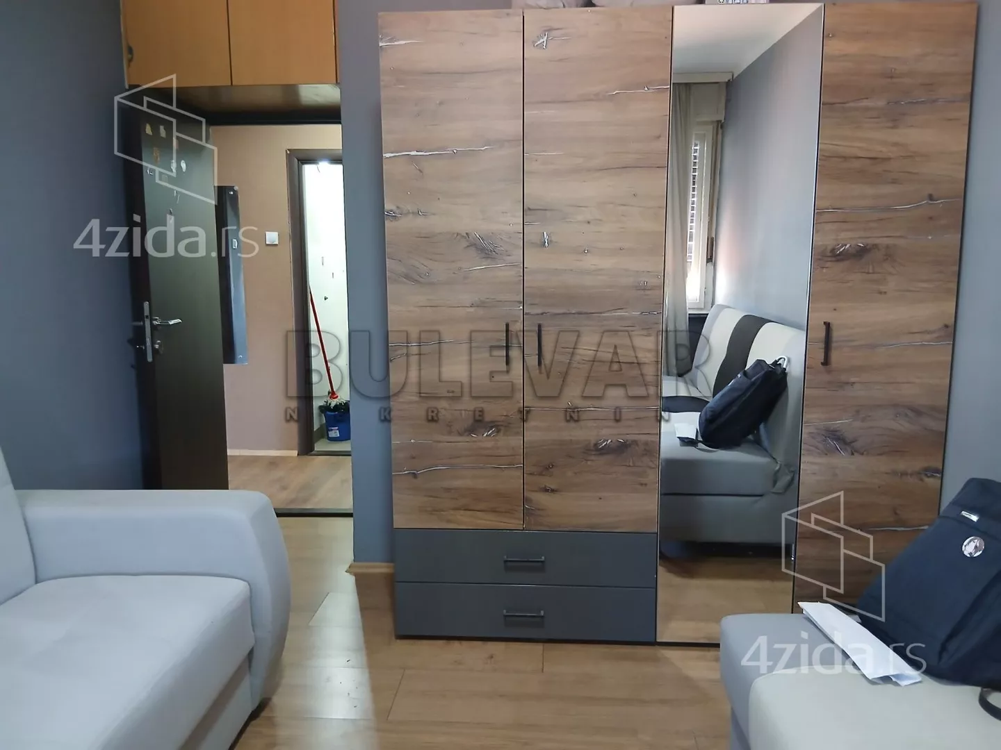 Dvoiposoban stan | 4zida