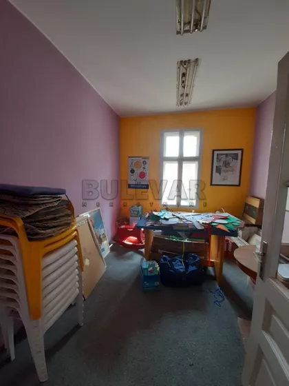 Prvomajska | 4zida.rs