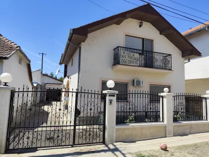 Jesenjinova 3 | 4zida.rs