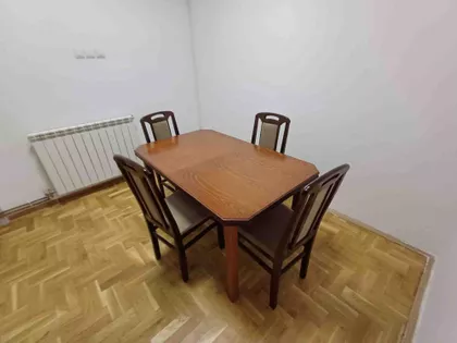 Dečanska | 4zida.rs