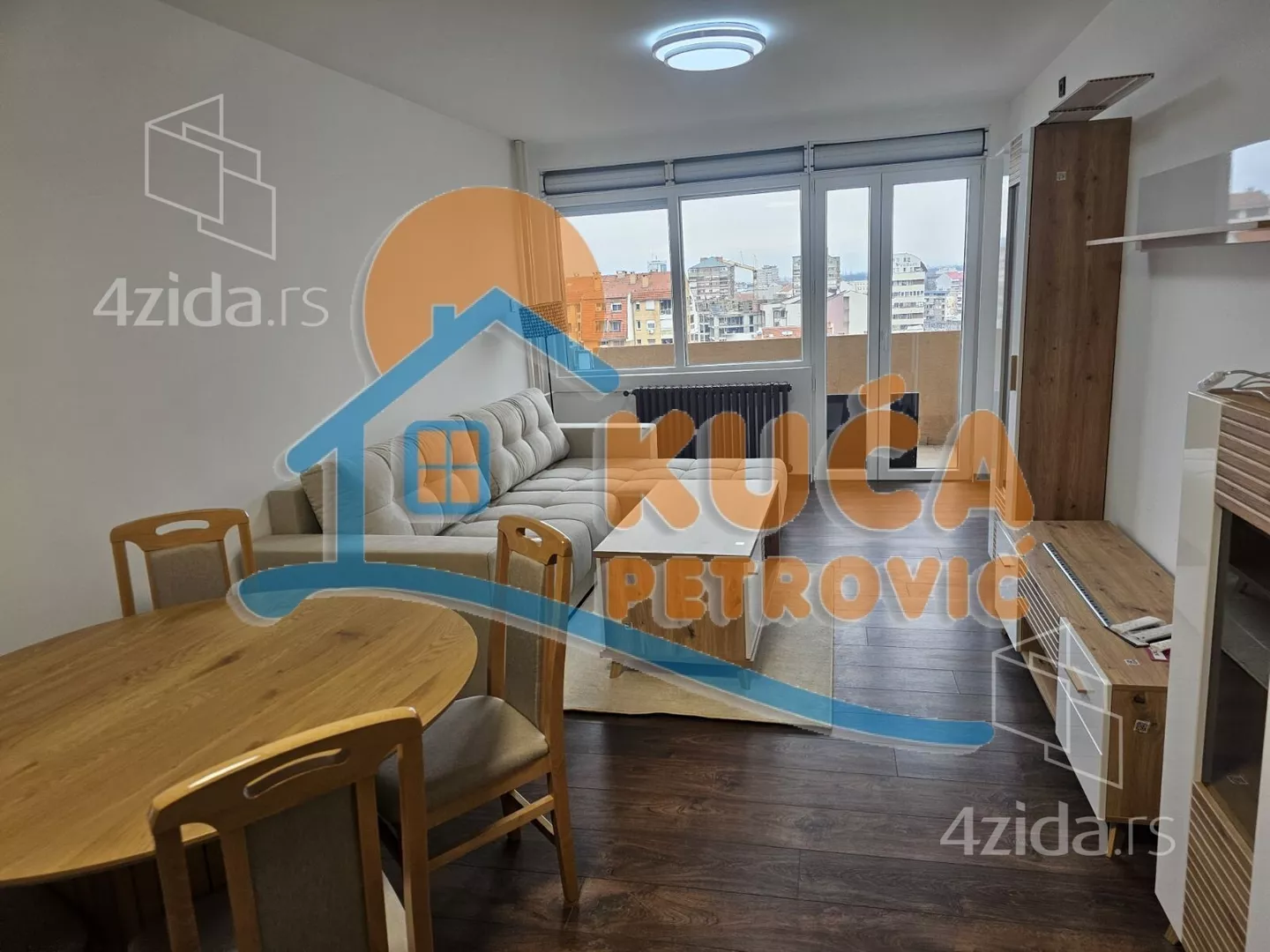 Dvoiposoban stan | 4zida