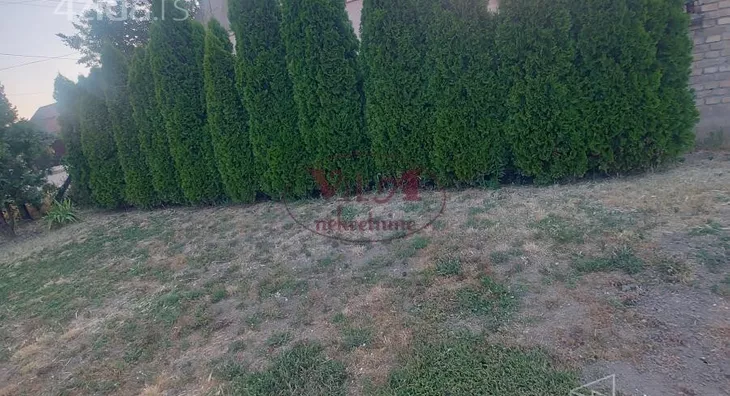 Plac | 4zida