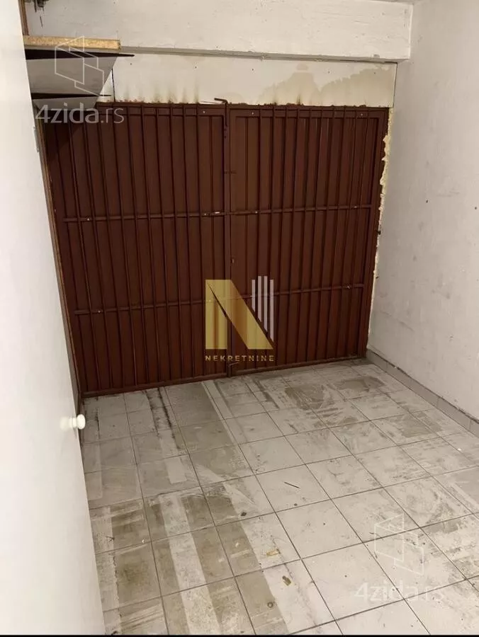 Garaža | 4zida