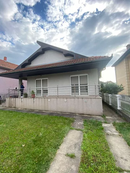 Gradske lokacije | 4zida.rs