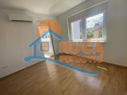 Cara Dušana | 4zida.rs