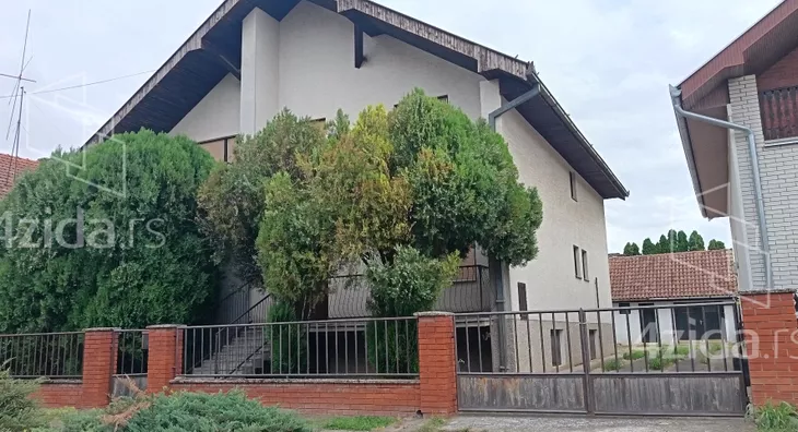 3-etažna kuća | 4zida