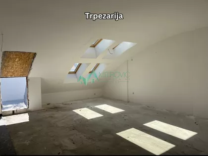 Grbavica | 4zida.rs