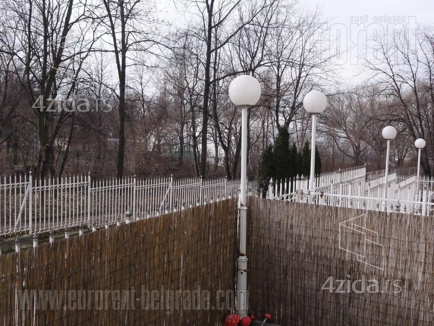 Četvoroiposoban stan | 4zida