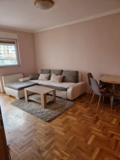 Vuka Karadžića | 4zida.rs