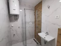 Šestosoban stan | 4zida