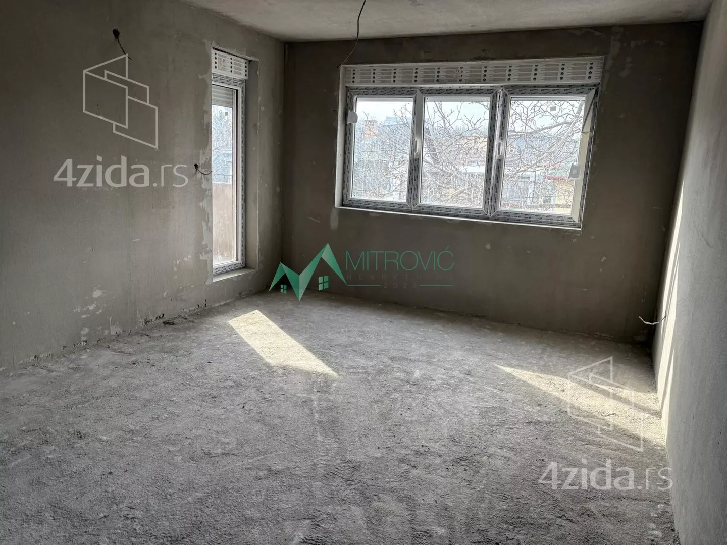 Petosoban stan | 4zida