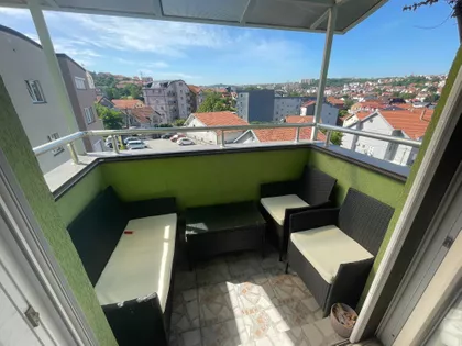 Davorina Jenka 3A | 4zida.rs
