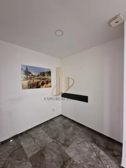 POENKAREOVA | 4zida.rs