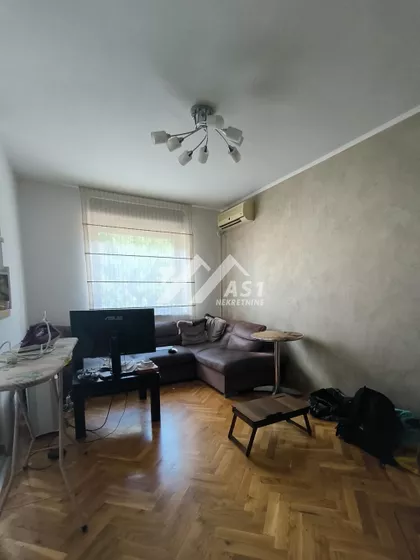 Vuka Karadžića | 4zida.rs